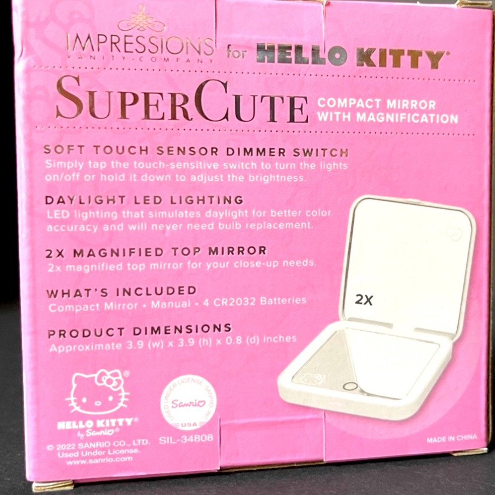 Hello Kitty Compact Mirror - Picture 4 of 4